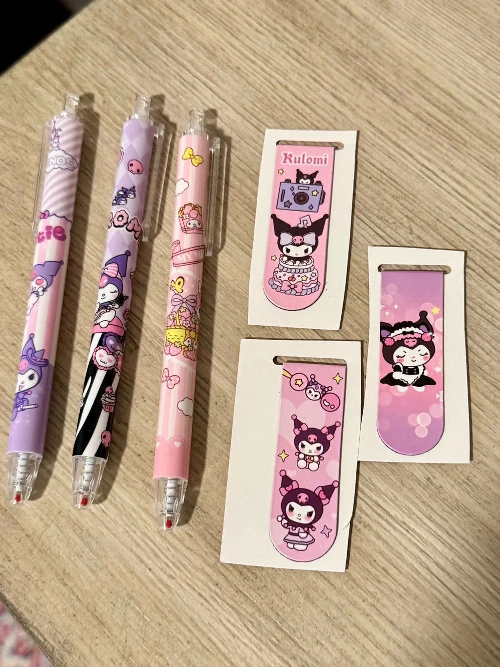 The Creme Shop x Hello Kitty-Kawaii Kiss Lip Oil in Vanilla Mint - NEW
